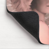 ペチュラ、1910年代のビッグ・ハットの女性：桃 マウスパッド (コーナー)