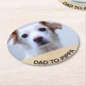 ペットの犬の写真を作パーソナライズされたる ラウンドペーパーコースター (アングル)