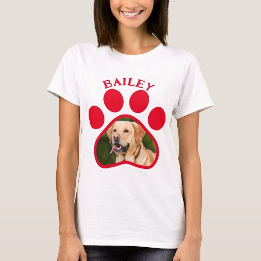 ペットの犬または猫の写真 赤い肉球  Tシャツ (正面)