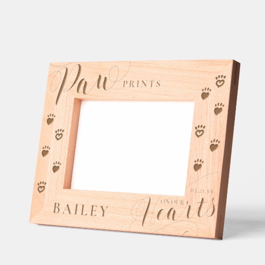 ペットの記念碑の上の手のプリントのハートパーソナライズされた レーザー彫刻フレーム (左)