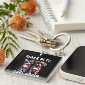 ペットを再び安全にするおもしろい キーホルダー (正面右)