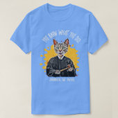 ペットを黙っおもしろいて判断する判定猫3 Tシャツ (デザイン正面)