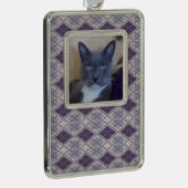 ペットラブフレームオーナメント/プラムアーガイルニット シルバープレートフレームオーナメント (右)