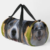 ペット写真のカスタマイズ追加 ダッフルバッグ (右コーナー)