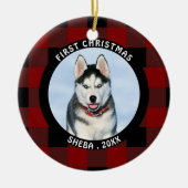 ペット初めてのクリスマスレッドバッファローチェックパーソナライズされた セラミックオーナメント (正面)