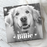 ペット犬の猫の名前のハート マグネット<br><div class="desc">写真の冷蔵庫用マグネットカスタムは、ペットの名前を白い文字のオーバーレイに2つのハートで囲んでペットの写真を特集。</div>