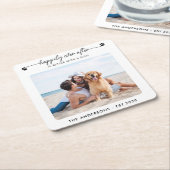 ペット結婚のカスタム飼い犬が楽しそうに追いかける スクエアペーパーコースター (アングル)