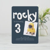 ペット誕生日クールタイポグラフィ 招待状 (スタンド正面)