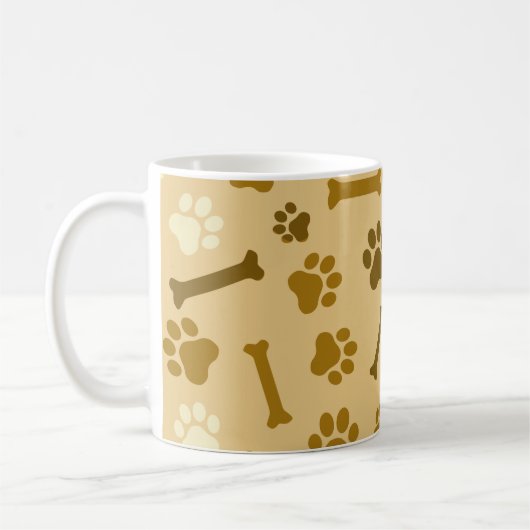 ペット – 犬または猫の手の足跡と骨のパターン コーヒーマグカップ (左)