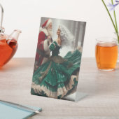 ペデスタルのサインにサンタを乗せて歩く， 4" X 6" 台座サイン (インサイチュ)