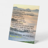 ペデスタルのサインを恐れない 台座サイン (正面)