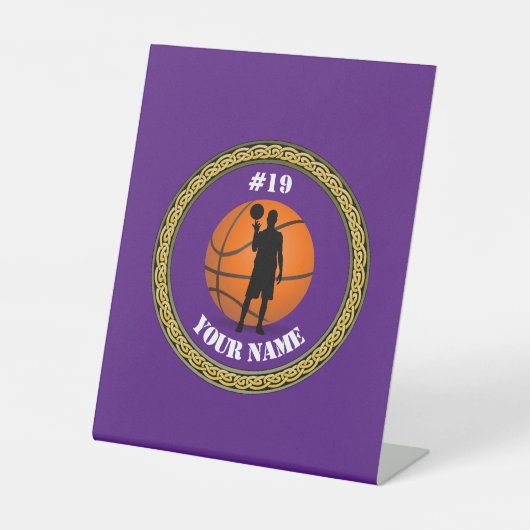 ペデスタルSigバスケットボールプレーヤー – 名前と番号の追加 台座サイン (正面)