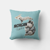 ペトスキーの石が詰まったミシガンシルエット クッション (正面)