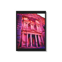 ペトラ・トロリー建物