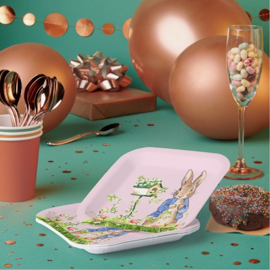 ペトロとウサギが園で ペーパープレート (複数)