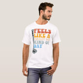 ペナルティボックスのような気分の日の面白いホッケー Tシャツ (正面フル)