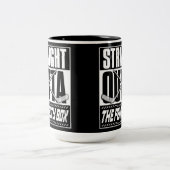 ペナルティーボックスホッケーをストレートで出す ツートーンマグカップ (中央)