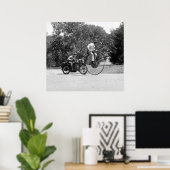 ペニー・ファーシングvs.バイク， 1920s ポスター (ホームオフィス)