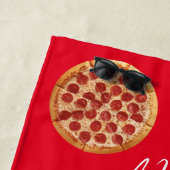 ペペローニピザサンダー_コーブ ビーチタオル (インサイチュ)