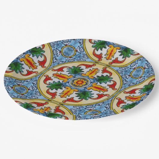 ペラナカン赤オレンジフラワーグリーン離れ装飾品 ペーパープレート (アングル)