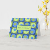 ペリウィンクルブルーグリーンハッピーバースデー パターン（の模様が）ある カード (黄色い花)