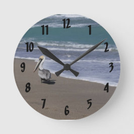 ペリカンのビーチの友人 ラウンド壁時計
