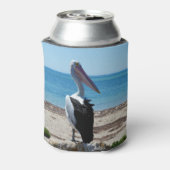 ペリカンはビーチの岩の上に立っていた 缶クーラー (缶裏面)
