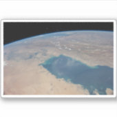 ペルシア湾の熱帯の青い海。 シール (正面)