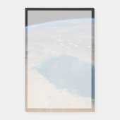 ペルシア湾の熱帯の青い海。 ポストイット (正面)