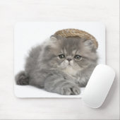 ペルシャの子猫(2ヶ月)が藁を着て マウスパッド (マウス)