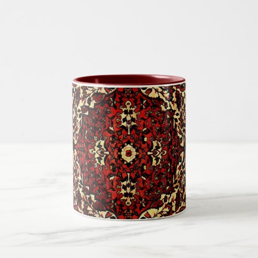 ペルシャの絨毯は濃い赤とクリーム色で見える ツートーンマグカップ (中央)