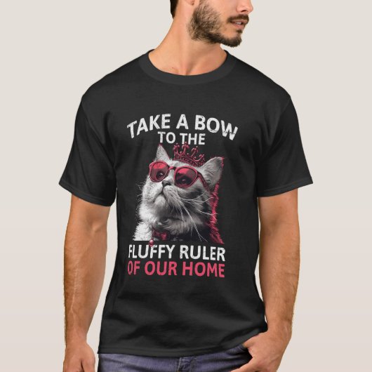 ペルシャ猫 ふわふわの主のご威光に敬礼 Tシャツ (正面)