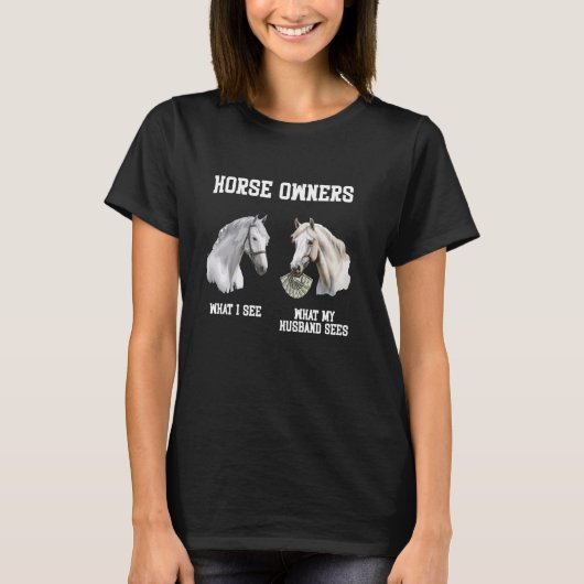 ペルシュロンを見る馬の飼い主 Tシャツ (正面)