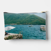 ペルストのターコイズウォーター – モンテネグロ アクセサリーポーチ (裏面)