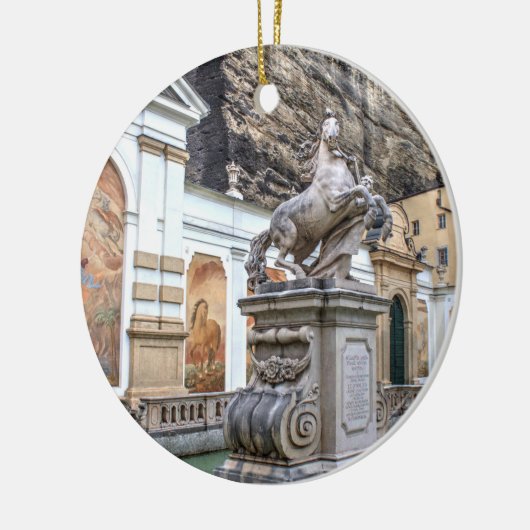 ペルデシュウェムザルツブルグオーストリア セラミックオーナメント (左)