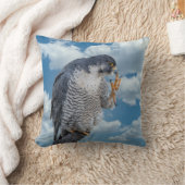 ペレグリン《鳥》ハヤブサはハドソン川沿い クッション (ブランケット)