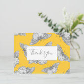ペンとインクの蝶のパターン黄色の背景 サンキューカード (スタンド正面)