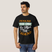 ペンカヴァ唯一無二の伝説的人物 Tシャツ (正面フル)