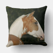 ペンキの馬のHeadshot 2 クッション (裏面)