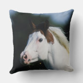ペンキの馬のHeadshot 3 クッション (裏面)