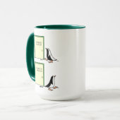 ペンギンおもしろいが美容整形用の漫画を持っている マグカップ (正面左)