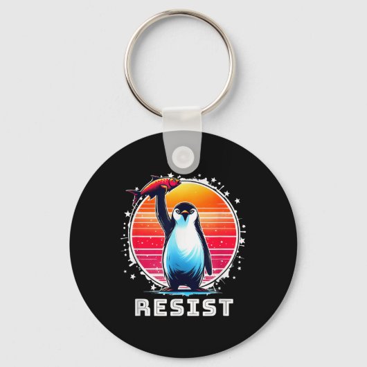 ペンギンおもしろいに抗議するレジスシャツ キーホルダー (正面)
