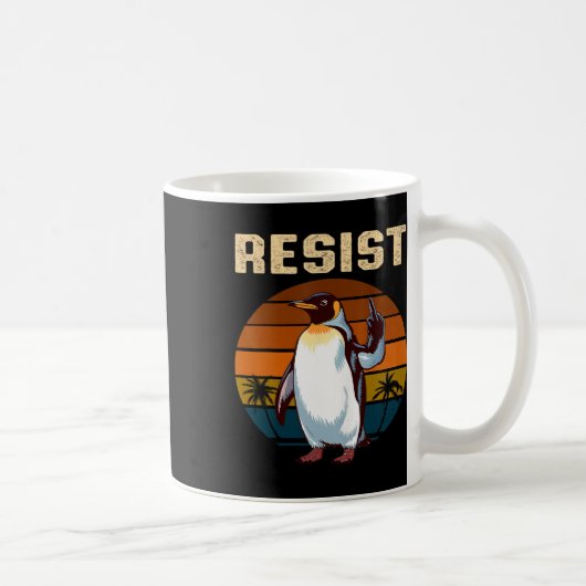 ペンギンがペンギンに抵抗おもしろいする コーヒーマグカップ (右)