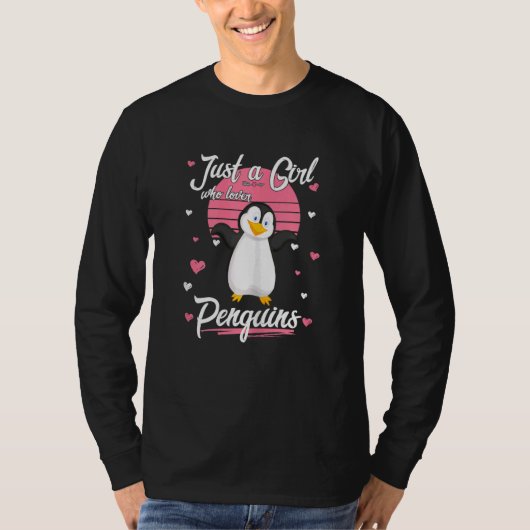 ペンギンが大好きな女の子かわいいペンギンの子 Tシャツ (正面)