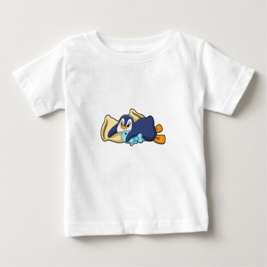 ペンギンが枕で寝る ベビーTシャツ (正面)