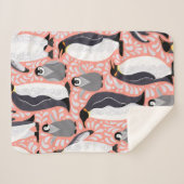 ペンギンとその子はピンクのパターンの上にいる シェルパブランケット (正面(横))