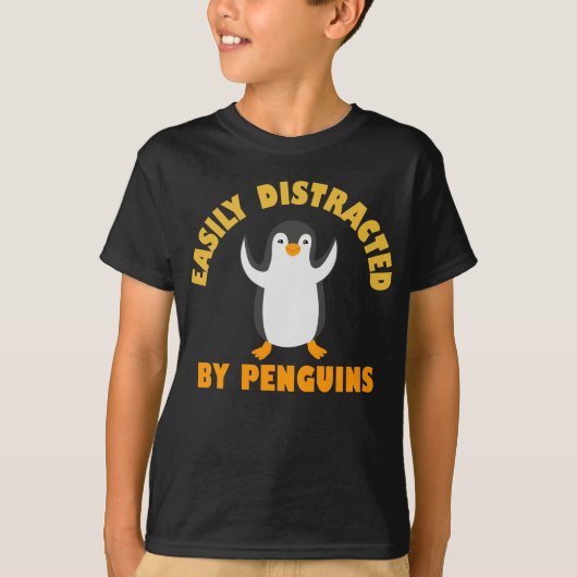 ペンギンに簡単に気を取られる Tシャツ (正面)