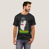 ペンギンのおしゃれなボウタイの結婚式 Tシャツ (正面フル)