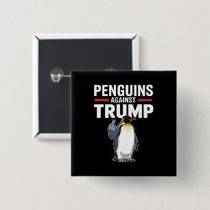 ペンギンのひれを上げろ トランプに抵抗するペンギン 缶バッジ