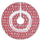 ペンギンのクリスマス家族の名前と雪片 ブラッシュドポリエステルツリースカート (正面)